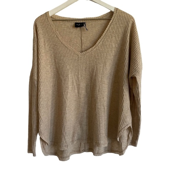 TWO Out From Under Long Sleeve Oversized Soft Tops, Tan & Gray, Size XS - Picture 3 of 14